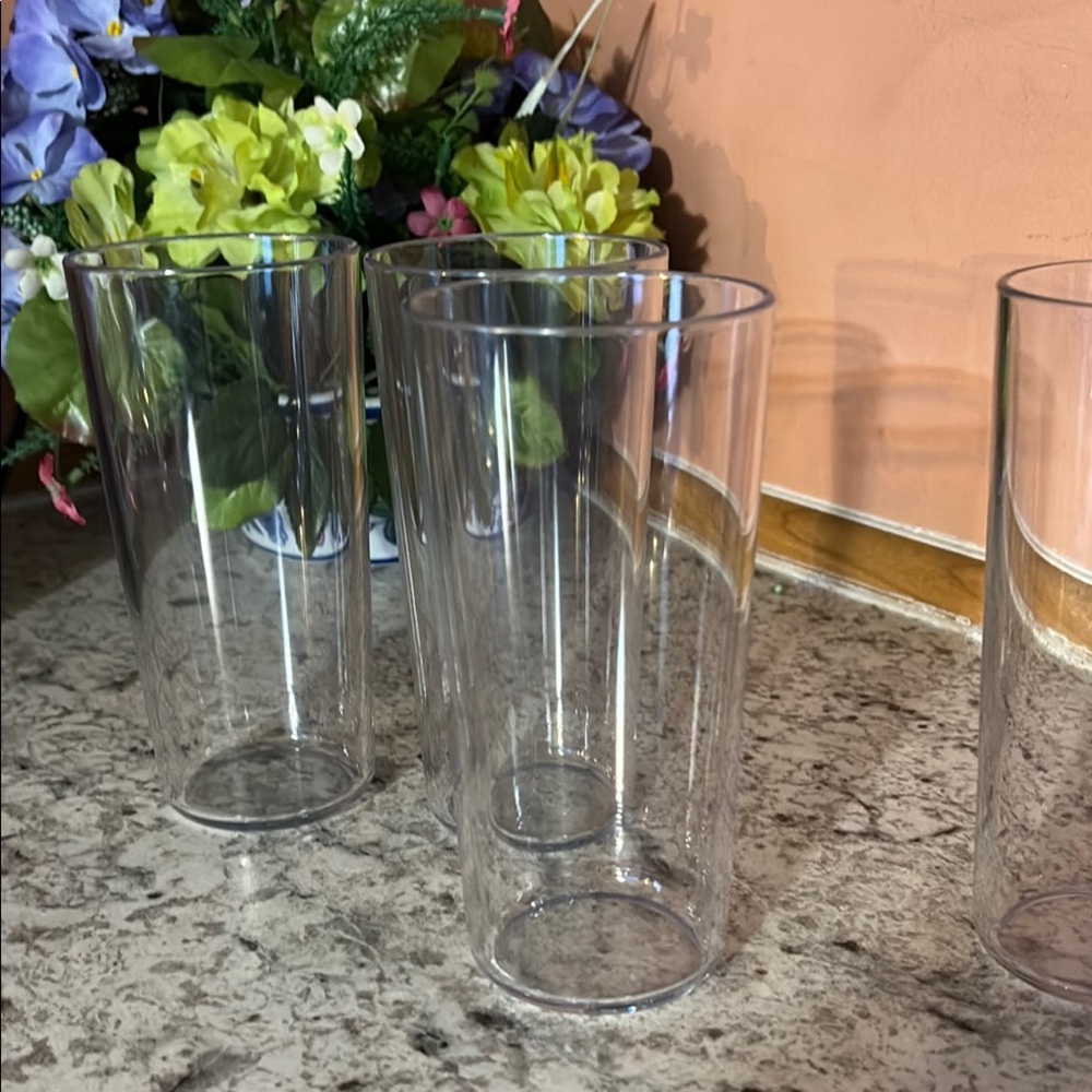 Tupperware Gray Drinkware Set for Dining - Picture 2 of 3
